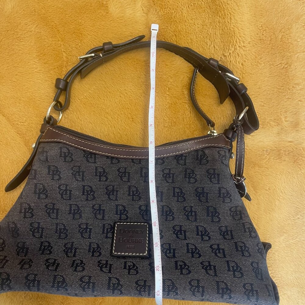 Dooney and Bourke handbag/shoulder bag monogram canvas - Picture 12 of 14